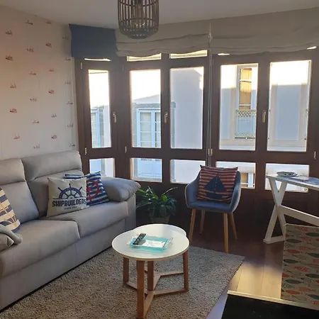 Apartamento Cine Colon 2 Ribadeo Buitenkant foto